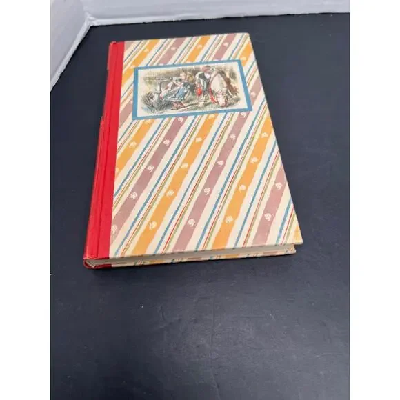 Book, Alice's Adventures in Wonderland, hardcover, Lewis Carroll, set of two - Picture 2 of 16